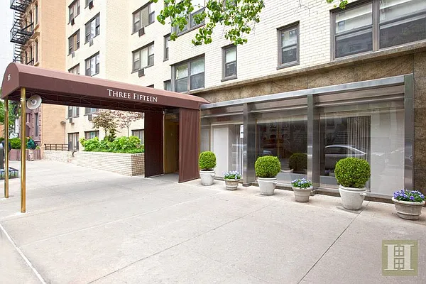 Rented by Halstead Real Estate | media 15