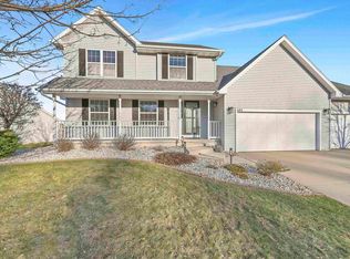 684 Winding Waters Way, De Pere, WI 54115