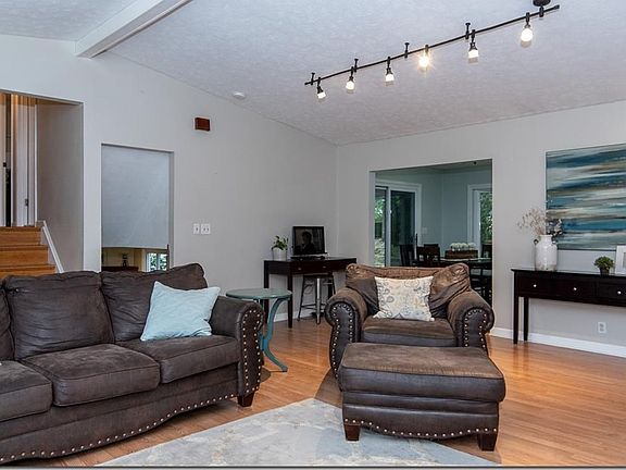 2nd image of 2735 Shady Lake Dr