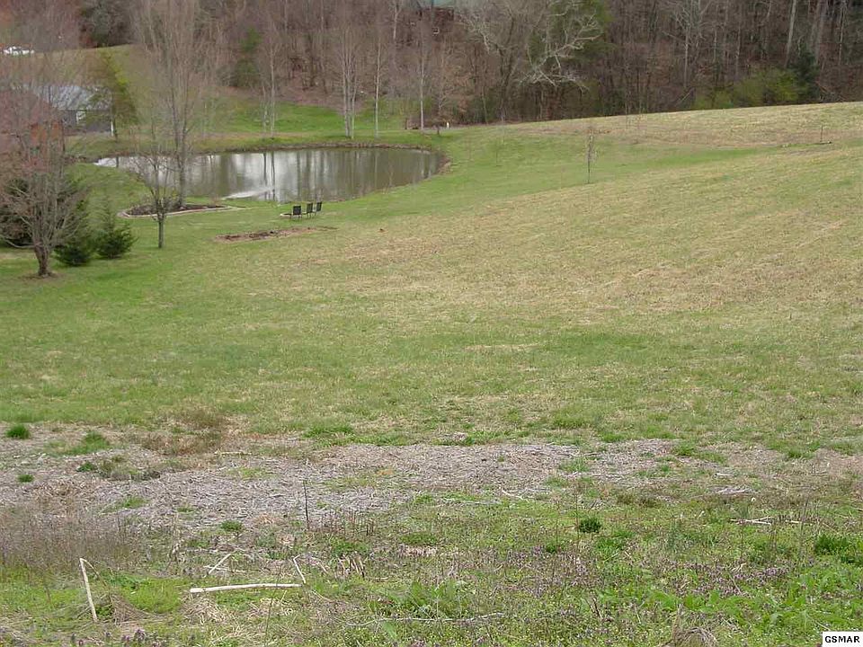 2nd image of 16 Westover Dr #16