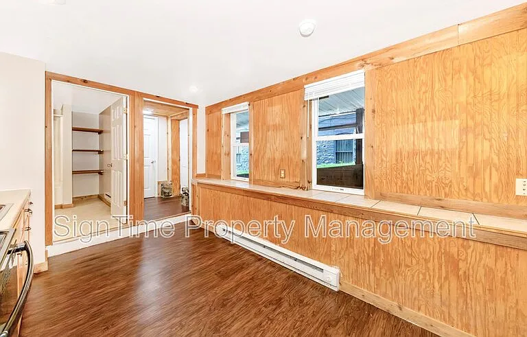 306 N Potomac St — Photo 8
