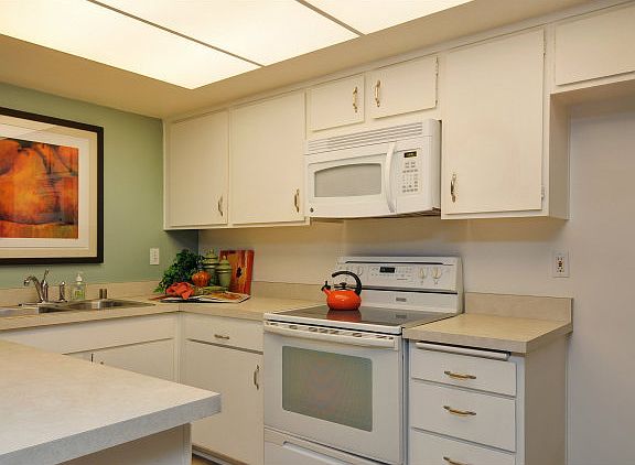 4th image of 7033 Banff Springs Ct