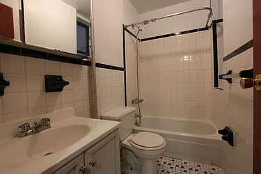 Rented by Dynamik Realty