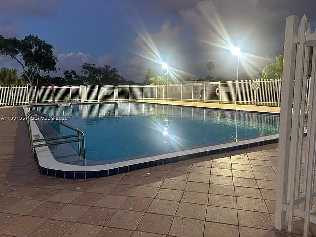 7211 NW 76th St — Photo 36