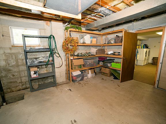 2nd image of 720 4th Ave