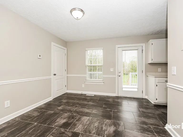 213 Merlin Dr — Photo 6