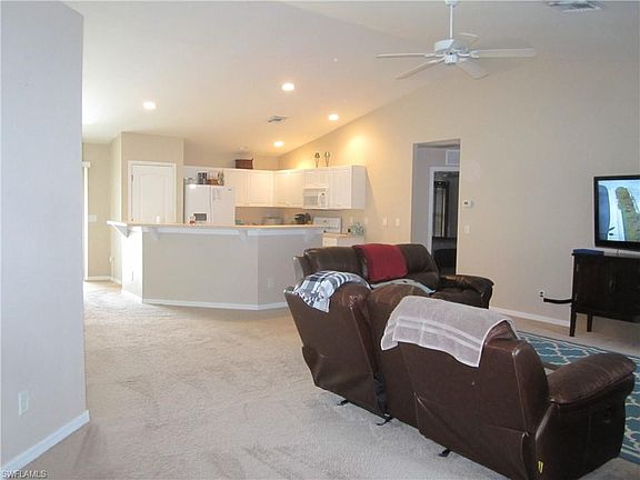 5th image of 630 NE 1st Pl