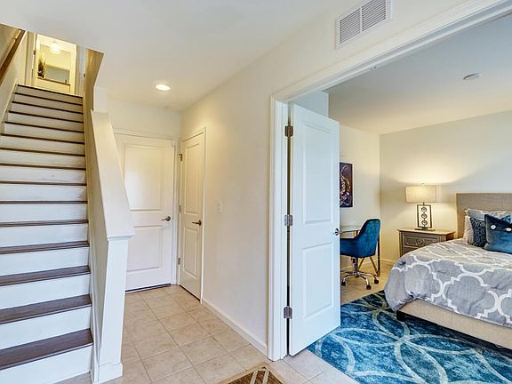 807 Kingsley unit 3 (28)