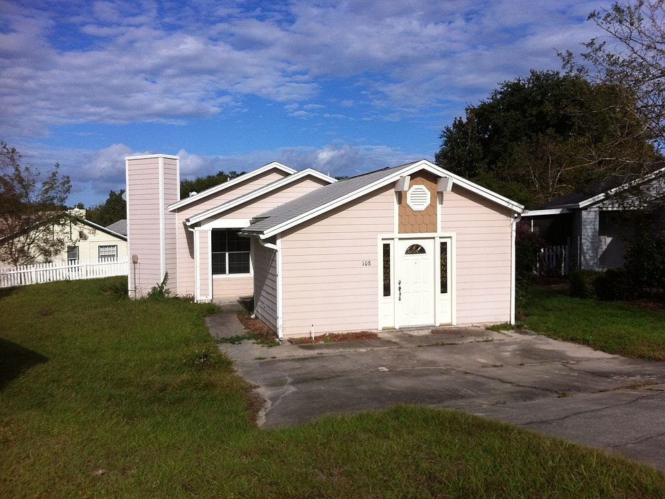 1st image of 108 Newport Sq