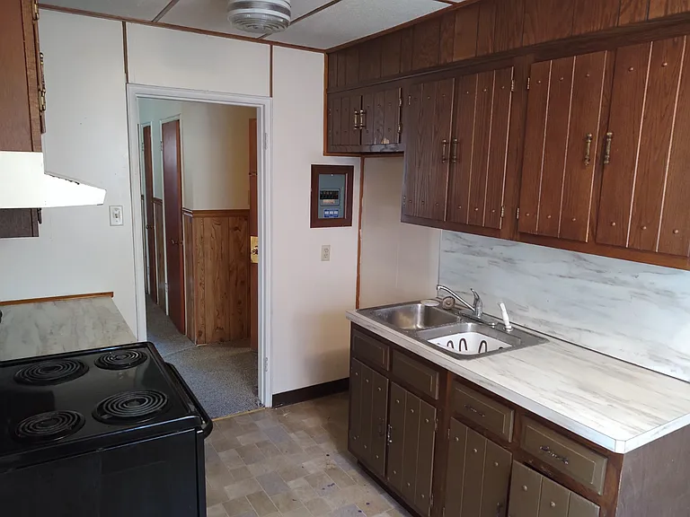 825 Greenough St #3 — Photo 6