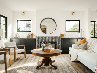 1025 S Tremaine Ave, Los Angeles, CA, 90019