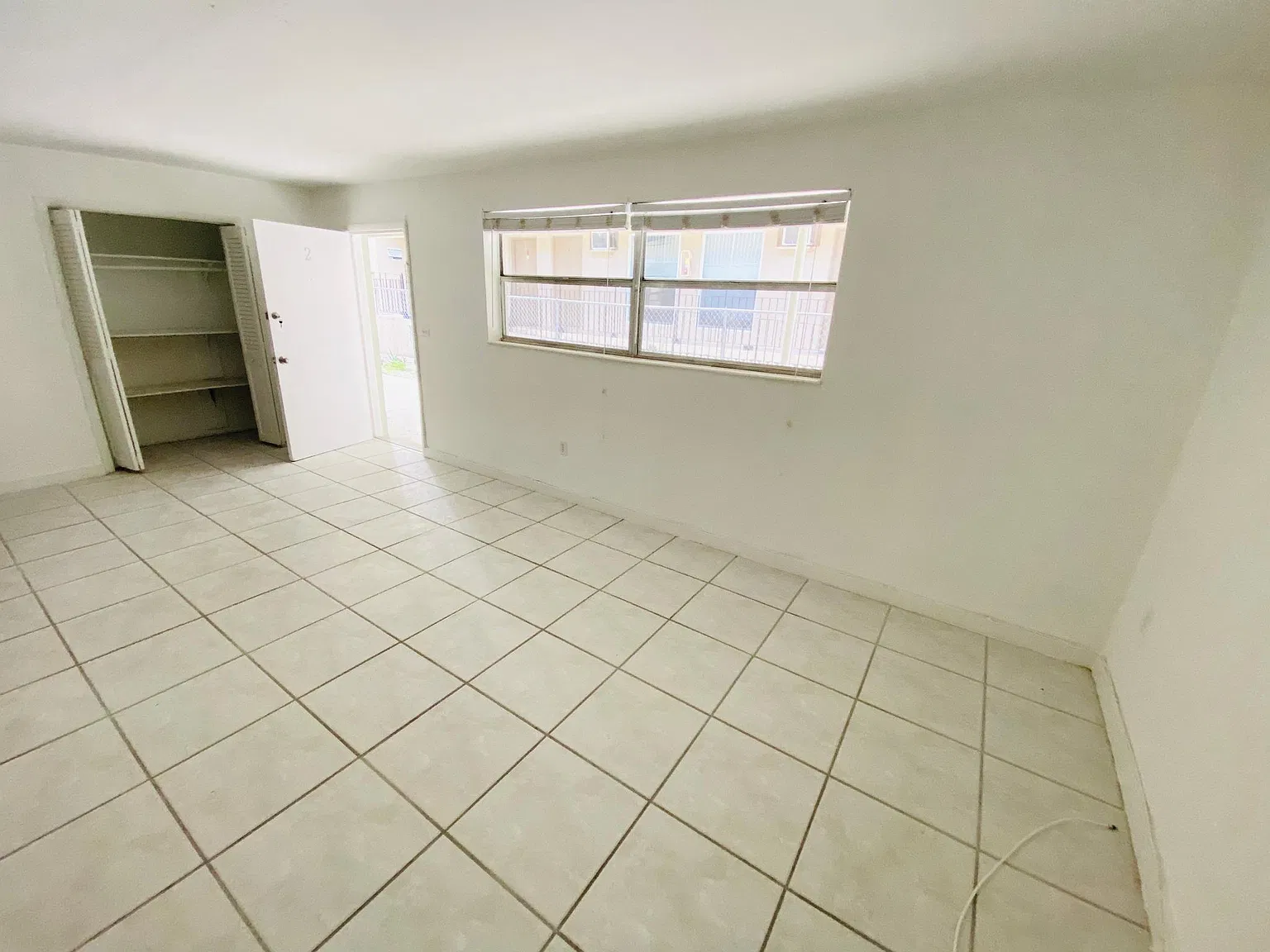 2 bed, 1200 sqft, $2,350 — Photo 3