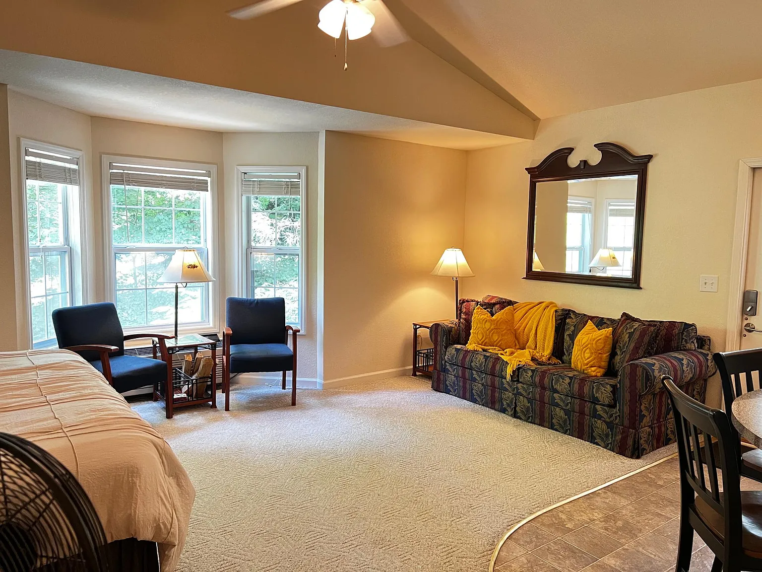 Studio, 500 sqft, $900 — Photo 3