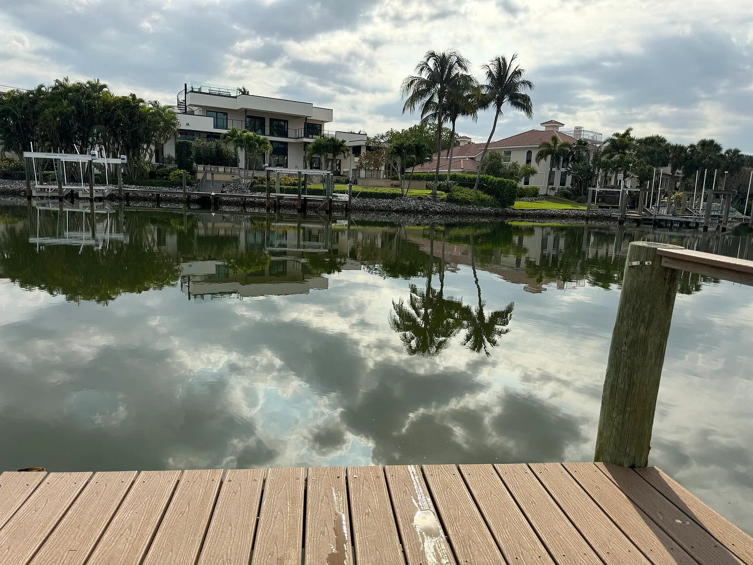1550 Gulf Shore Blvd N — Photo 4