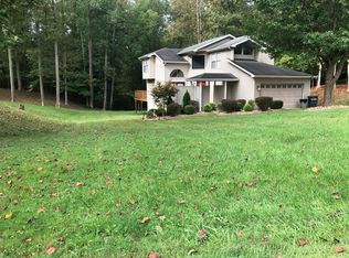 5476 Shawnee Dr, Huntington, WV 25705