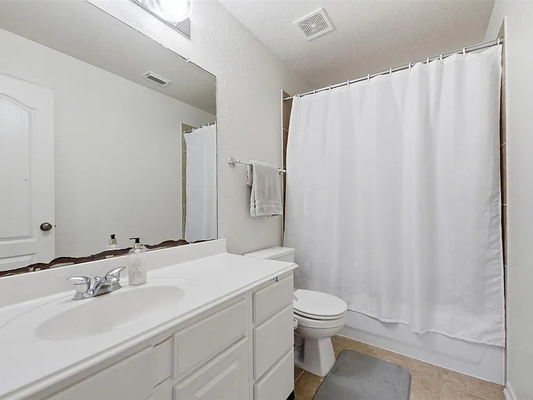 3331 Lost Maple Forest Ct — Photo 35