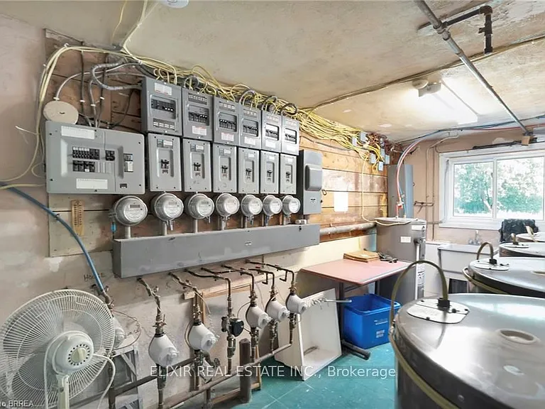 362 Grey St #3 — Photo 16