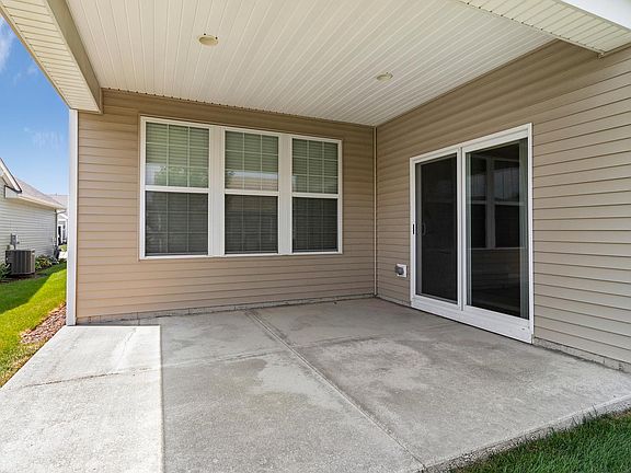 4th image of 616 Pleasant Dr