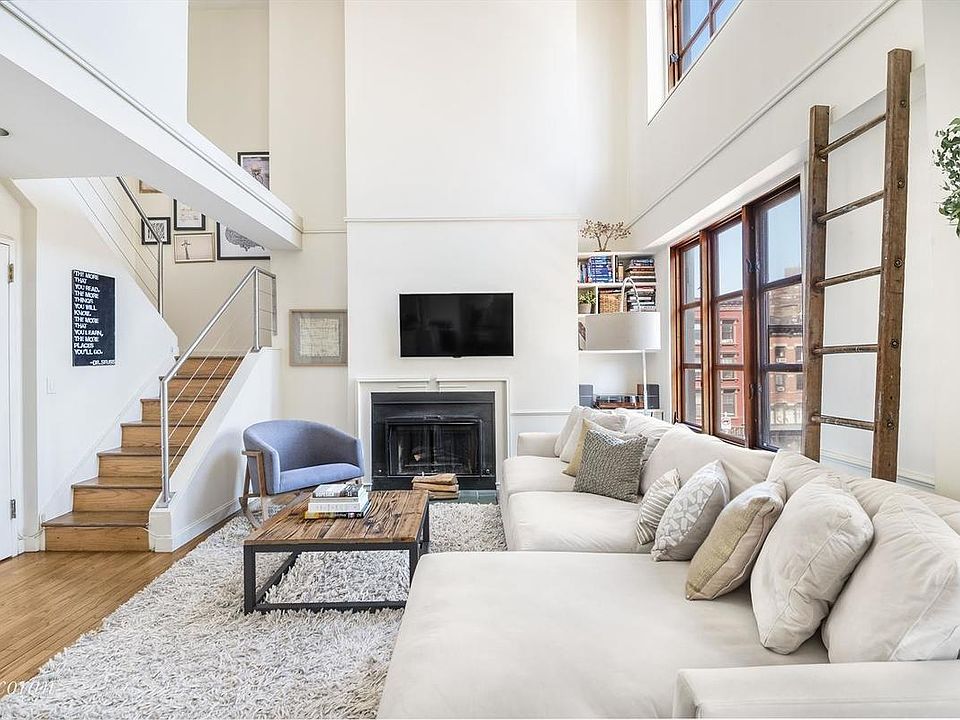 1st image of 126 Waverly Pl APT 3B