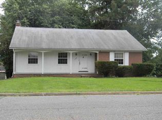 1036 S Dogwood Dr, Harrisonburg, VA 22801
