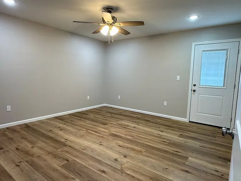 1805 Saint Michaels Ct — Photo 39