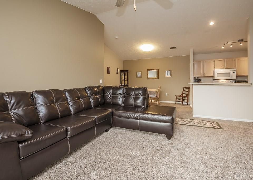 1st image of 6600 Wareham Ct #208