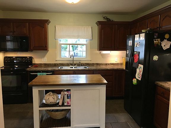 5th image of 1818 Westview Dr