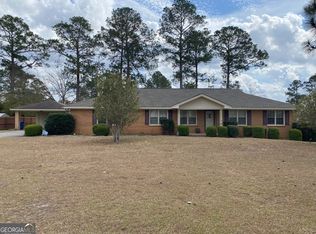 305 Ridgecrest Rd, Dublin, GA 31021