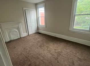 5220 Holmes St #B, Pittsburgh, PA 15201