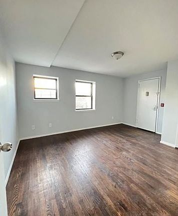 3rd image of 251 Warburton Ave APT 1N