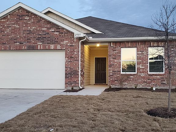 2nd image of 2505 Silver Leaf Ln
