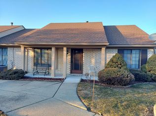 13820 Barcroft Way #65, Warren, MI 48088