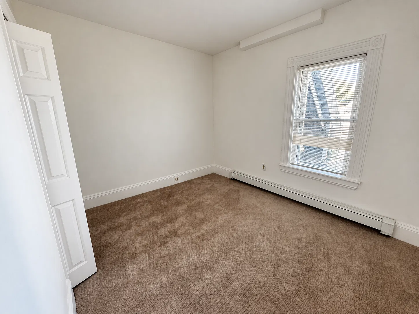 3 bed, 1.5 bath, 1000 sqft, $3,000 — Photo 4