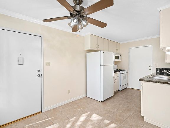 2nd image of 2266 Cazador Dr APT 21