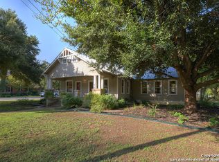 2510 Avenue M, Hondo, TX 78861