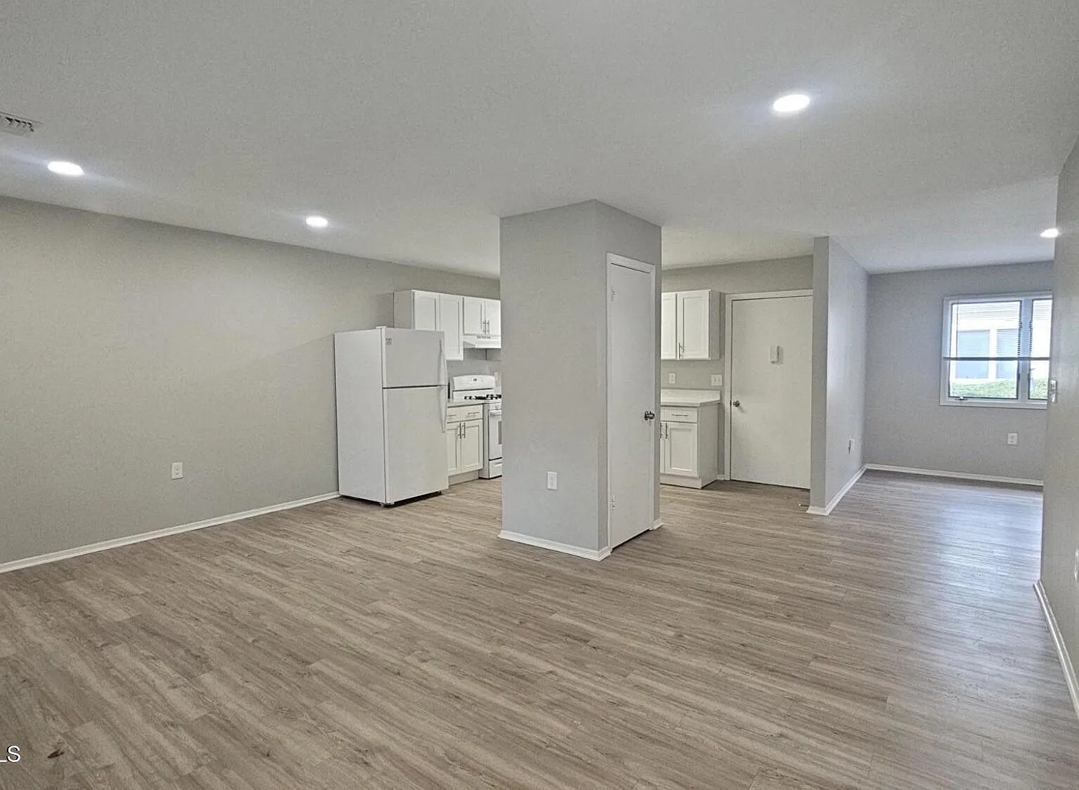 2 bed, 1224 sqft, $2,299 — Photo 1