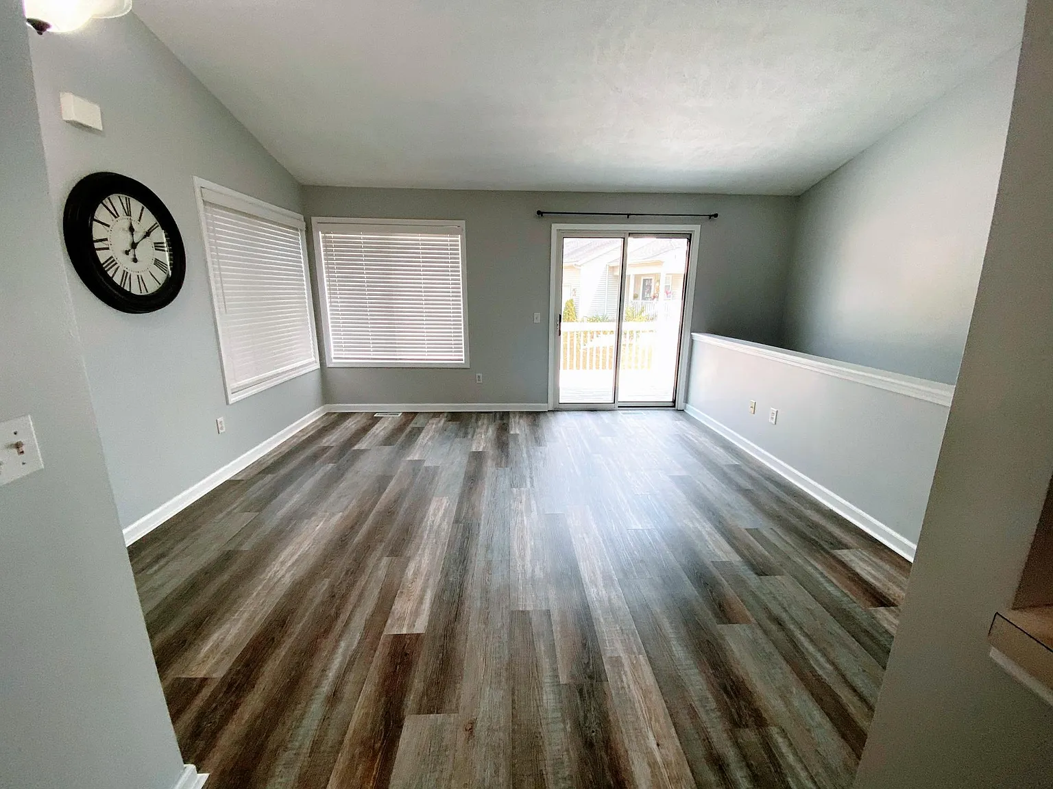 2635 Briarwood Ct SE — Photo 4