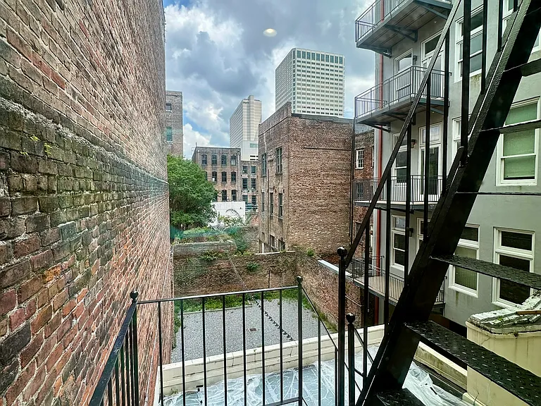 214 Chartres St #4 — Photo 10