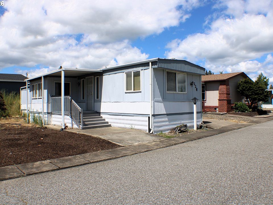 1st image of 228 SE Estate Loop