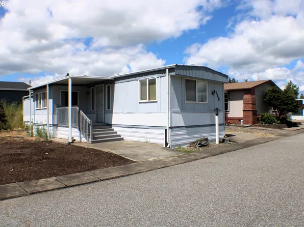 228 SE Estate Loop, Winston, OR 97496