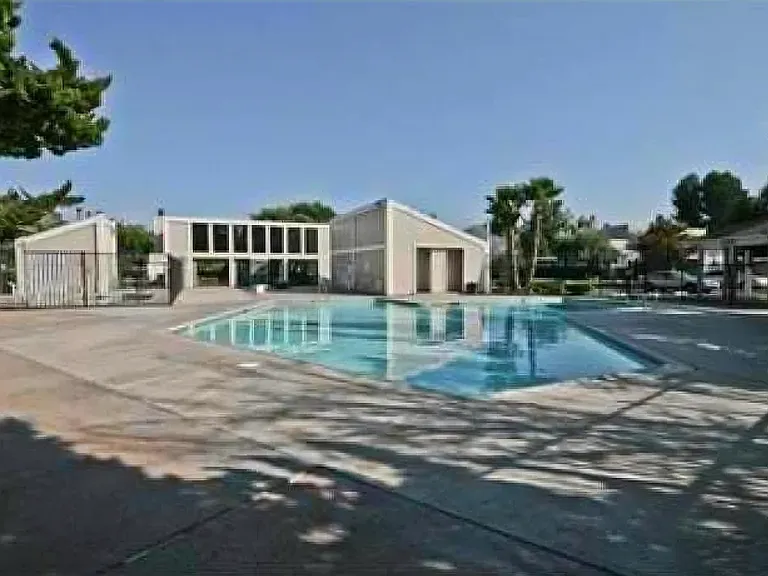 44553 La Paz Rd — Photo 45
