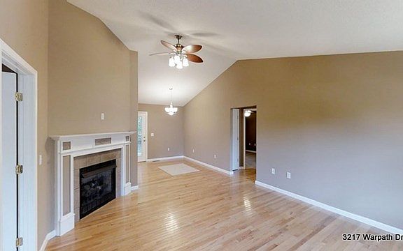 3rd image of 3217 Warpath Dr