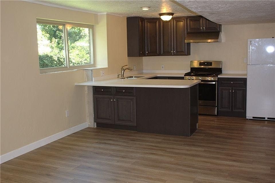 1st image of 7856 S Willowcrest Cir #B