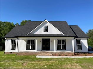 2041 Scotts Bridge Rd, Anderson, SC 29621