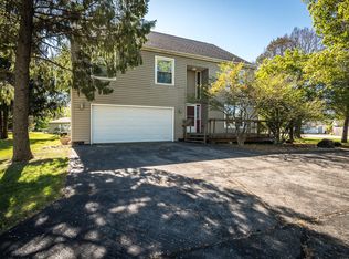 1622 Isett Ave, Muscatine, IA 52761