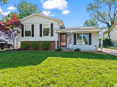 2016 Stonehenge Rd, Springfield, IL, 62702