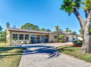 1391 22nd Ave N, Naples, FL 34103