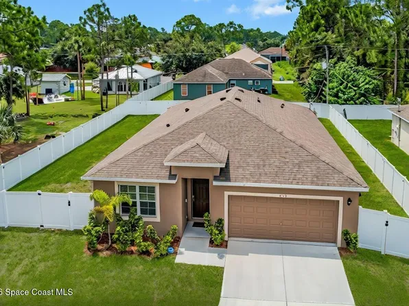 458 Haleybury St SW, Palm Bay, FL 32908