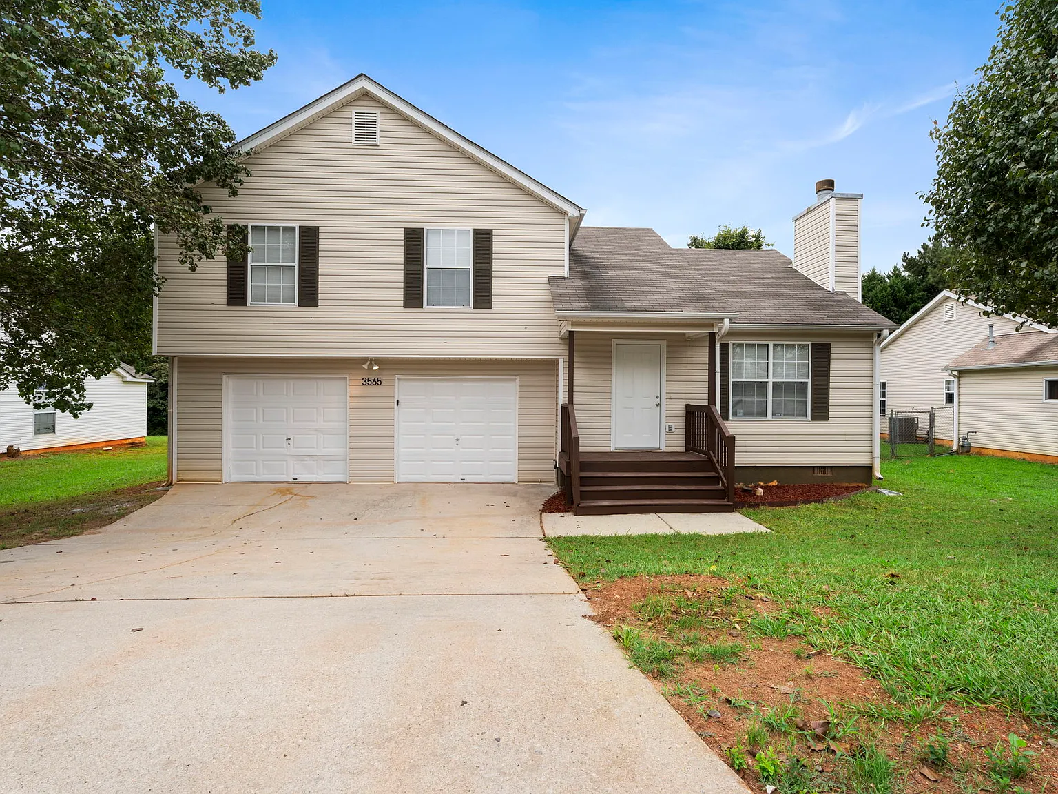 3 bed, 1380 sqft, $1,995 — Photo 2