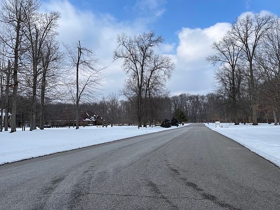 5th image of 5395 Bay Hill Dr